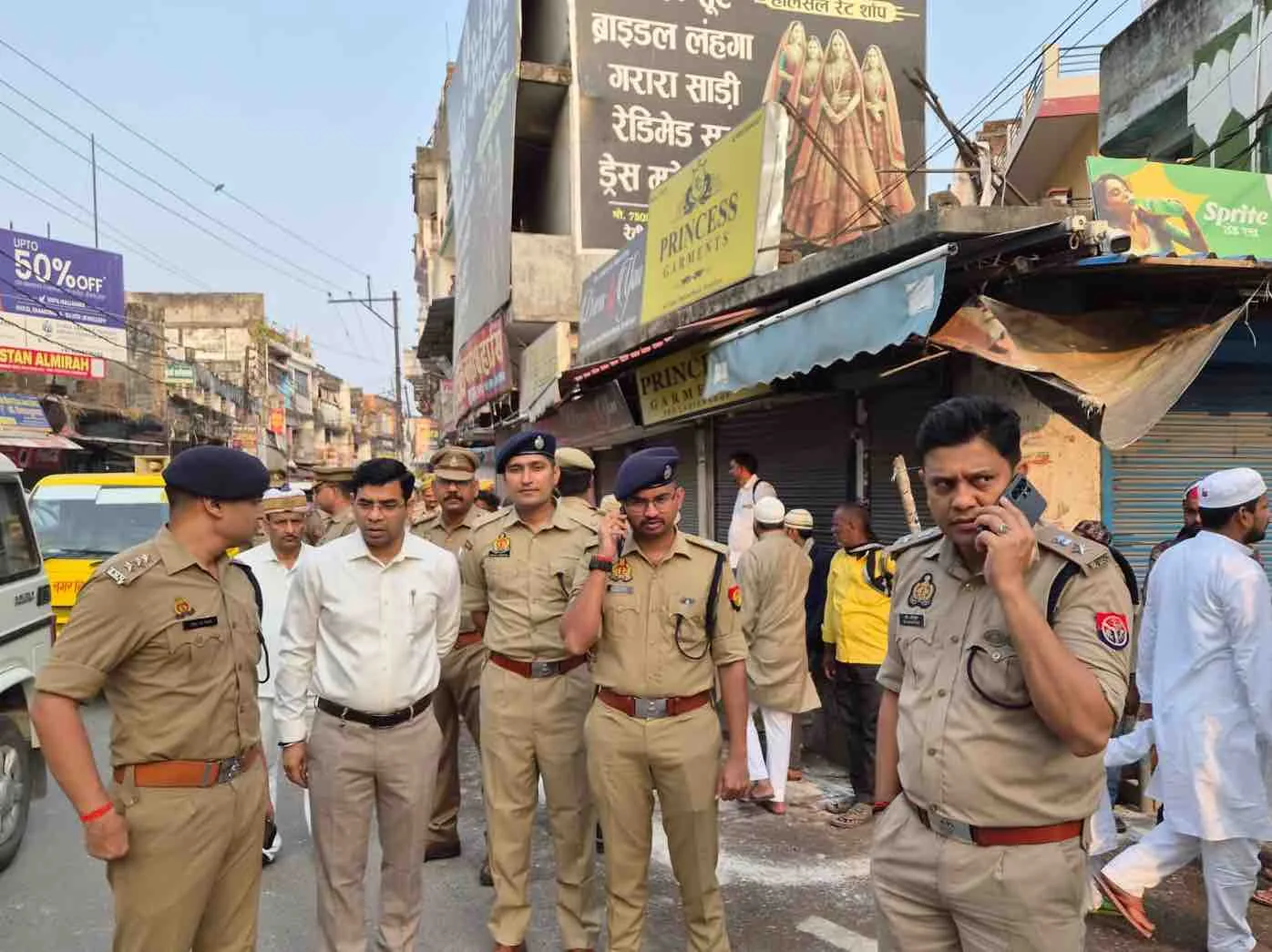 गोरखपुर सतर्कता: त्यौहारों के दौरान अफवाह फैलाने वालों पर पुलिस रखेगी कड़ी नजर