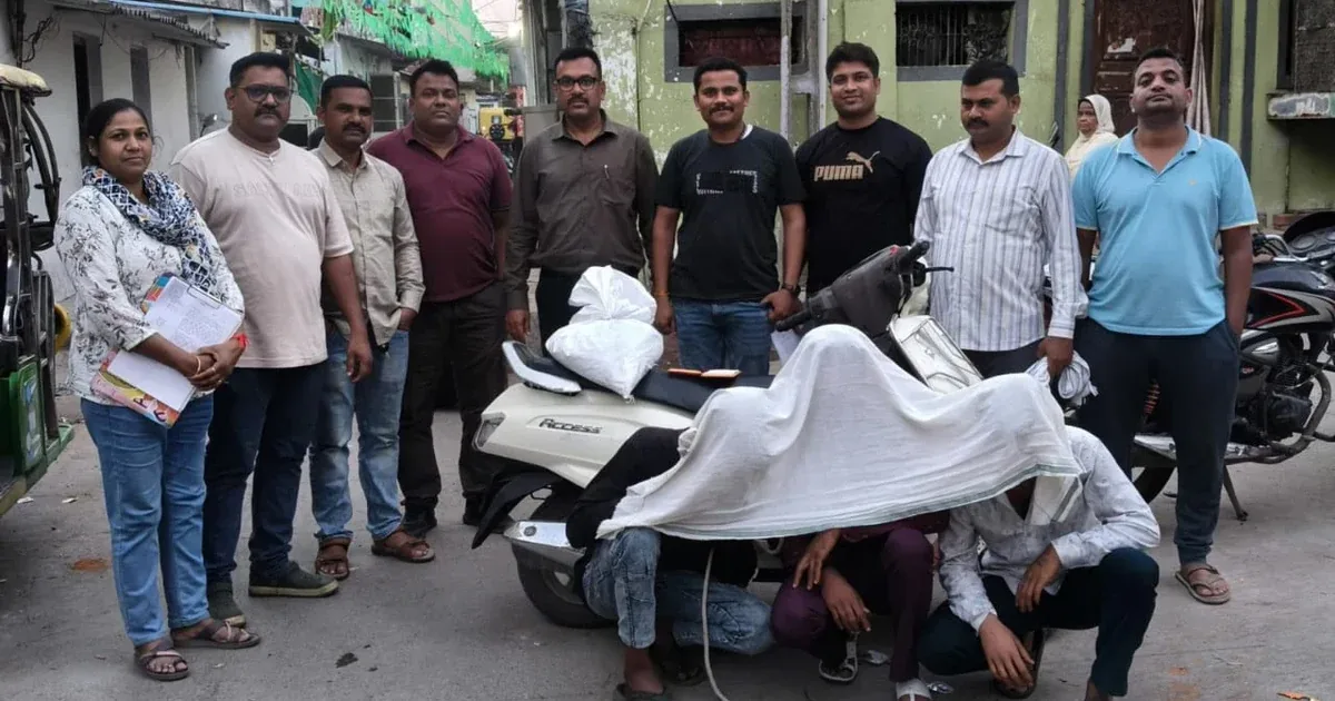मादक पदार्थ जब्ती: नागपुर में तीन संदिग्धों से गांजा और मोपेड बरामद