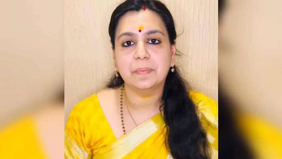 सियासी मैदान: पूर्व आईएएस अधिकारी दिव्या मित्तल अगले साल देंगी चुनाव का मेंस