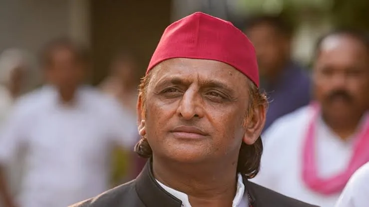 बदला सियासी रुख: तीन नहीं बल्कि सभी 403 सीटों पर अखिलेश यादव की नजर