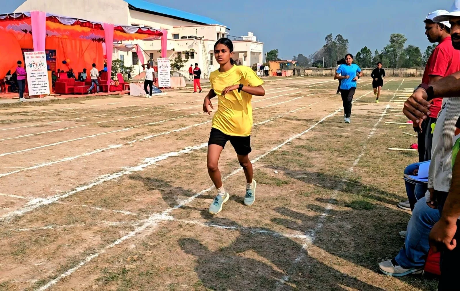 लंबी कूद प्रतियोगिता: उन्नाव में आतिष्य और कंचन ने मारी बाजी