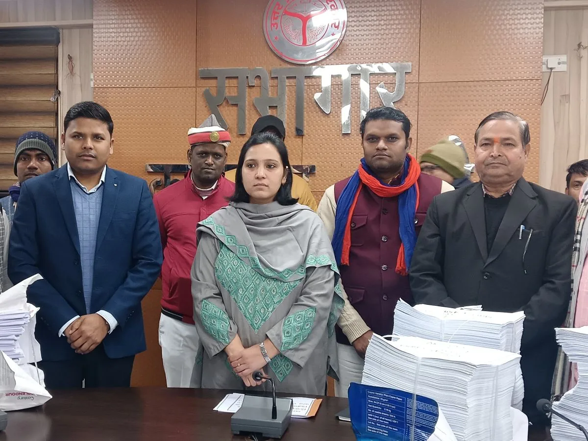 बस्ती में मतदाता सूची: मतदाता सूची के संशोधन पर प्रशासनिक बैठक आयोजित