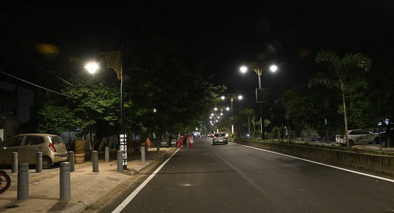 धार्मिक स्थल विकास: सीएम ग्रिड योजना के तहत मंदिर मार्ग चमकाया गया