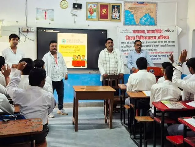 बलिया में शिक्षा: छात्राओं के करियर, शिक्षा और सुरक्षा पर दी गई विशेष सीख