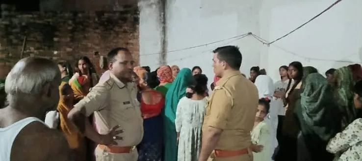 सड़क हादसा: बाराबंकी में ट्रैक्टर की चपेट में आने से बालक की मौत, बहन घायल