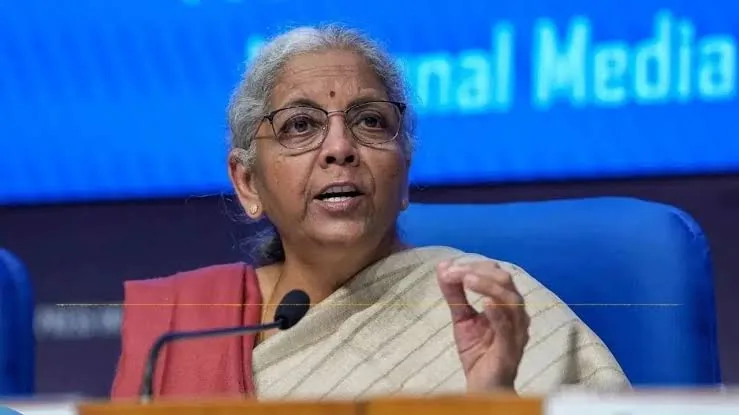 व्यापार समझौते और हड़ताल: सीतारमण के बयान और आईडीबीआई कर्मियों के प्रदर्शन पर बड़ी खबर