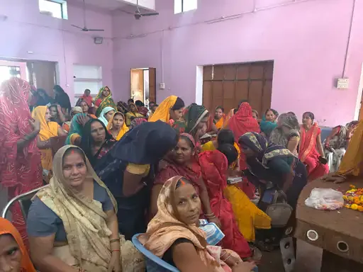 रसौली पंचायत बैठक: स्वयं सहायता समूह की महिलाओं ने उठाए विकास कार्य