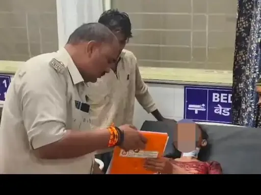 चाकू हमला: अफेयर के विवाद में महिला को मारा, इंदौर रेफर किया गया